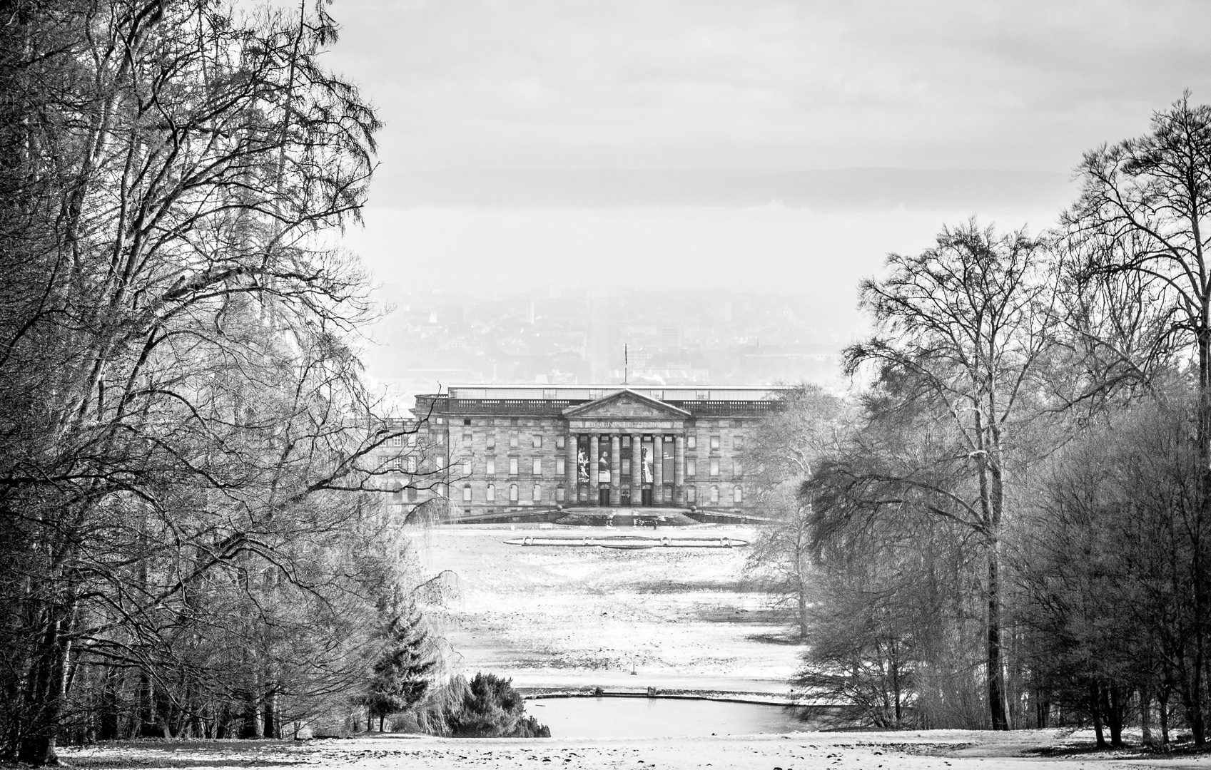 Bergpark im Februar