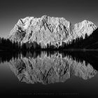 Bergsee am Abend 