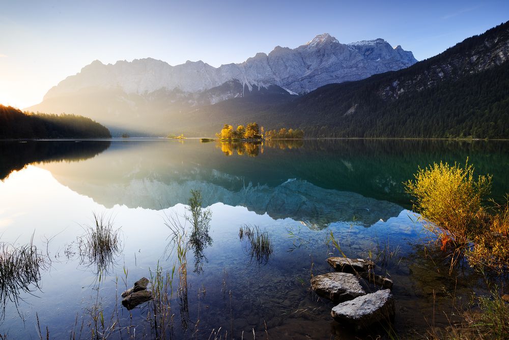 Bergsee am Morgen