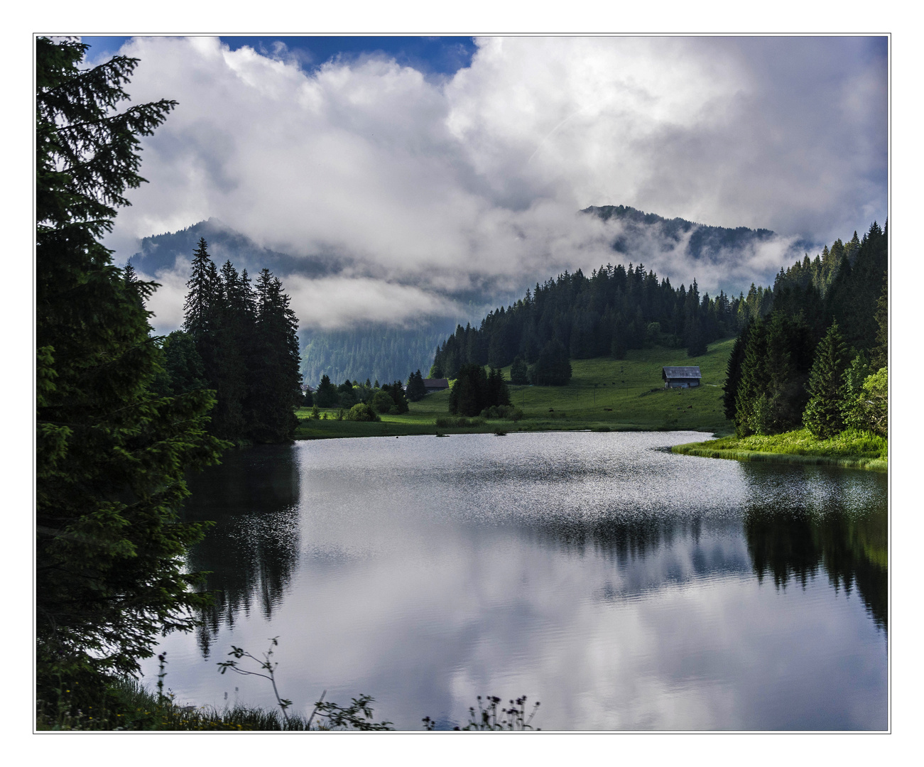 Bergsee am Pas de Morgins