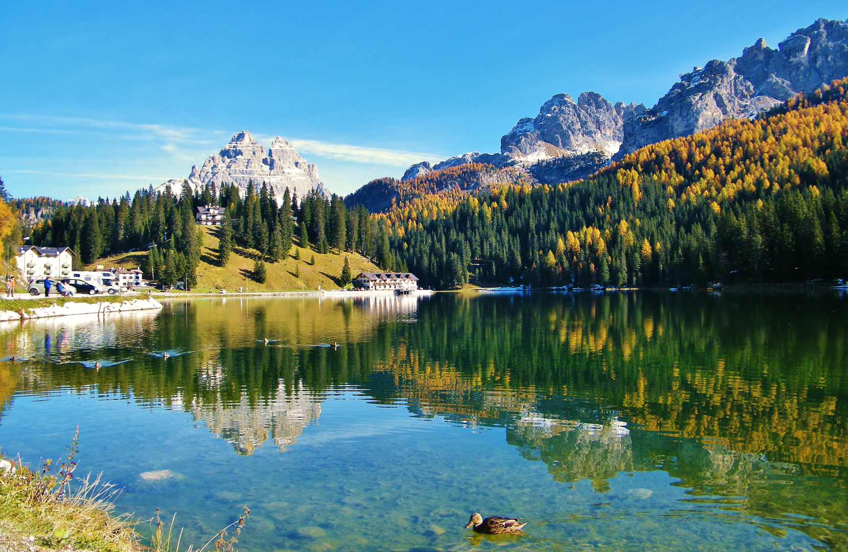 Bergsee in den Dolomiten