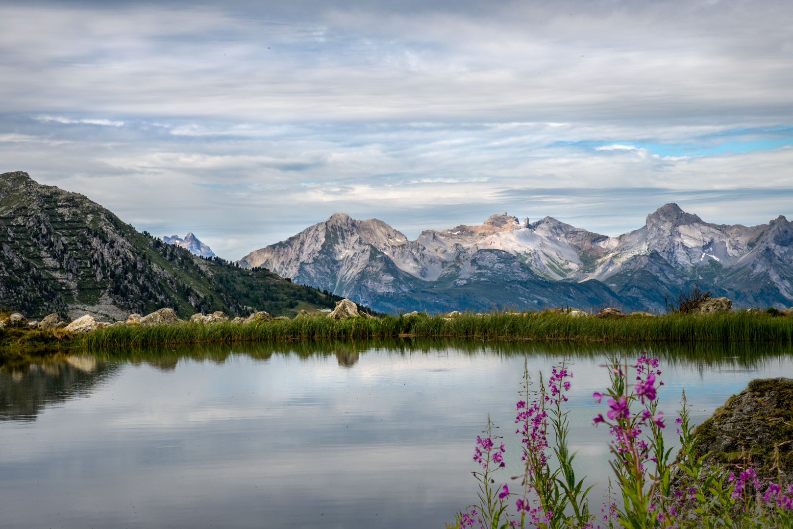 Bergsee Wallis