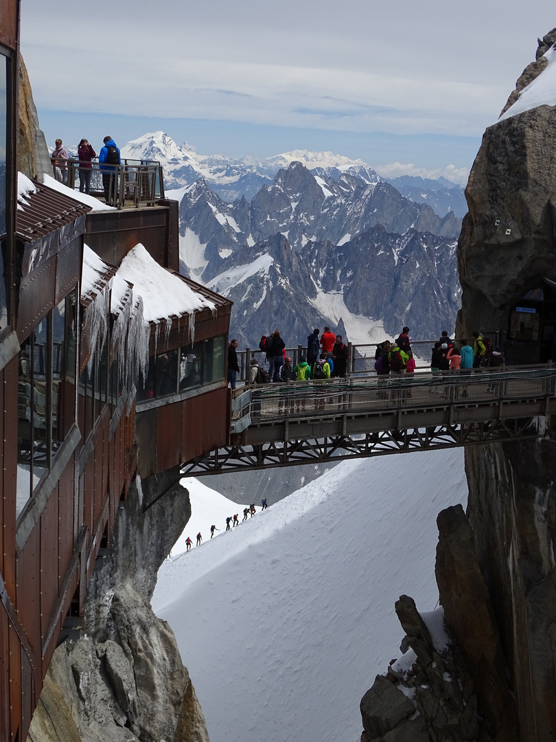 Bergsteiger am Aiguille Du Midi Chamonix