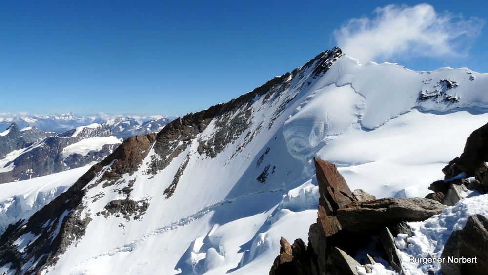 Bergsteiger im aufstieg zur Nordend.