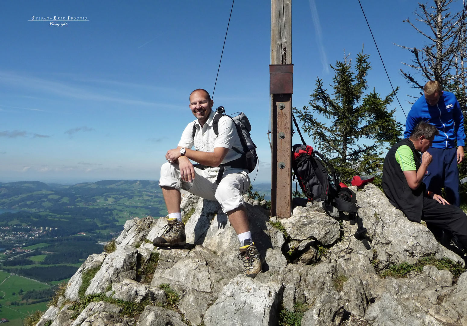 '"Bergtour Grünten mit Selbstaufnahme am Gipfelkreuz auf 1496m"
