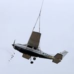 Bergung einer  Cessna -2-  mit Hubschrauber