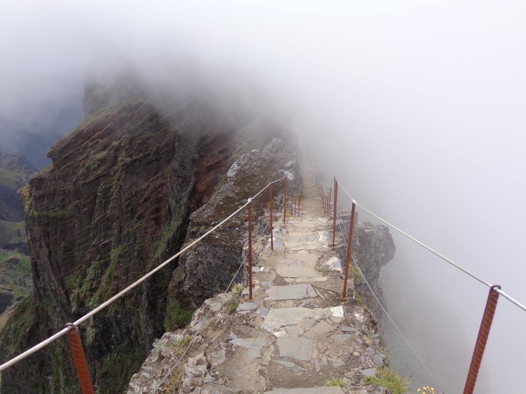 Bergwanderung vom Pico Areeiro zum Pico Ruivo (Madeira)