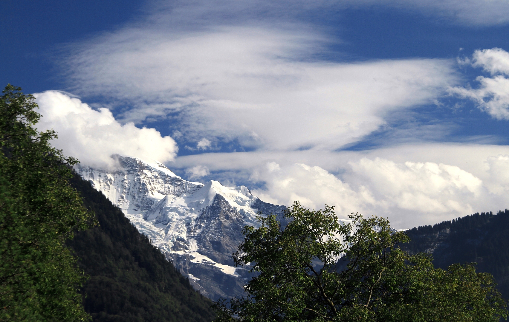 Bergwelt im Berner Oberland