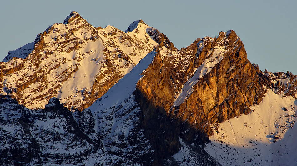 Bergwelt im letzten Abendsonnenlicht mit der neuen Sony SLT A77V Kamera fotografiert.