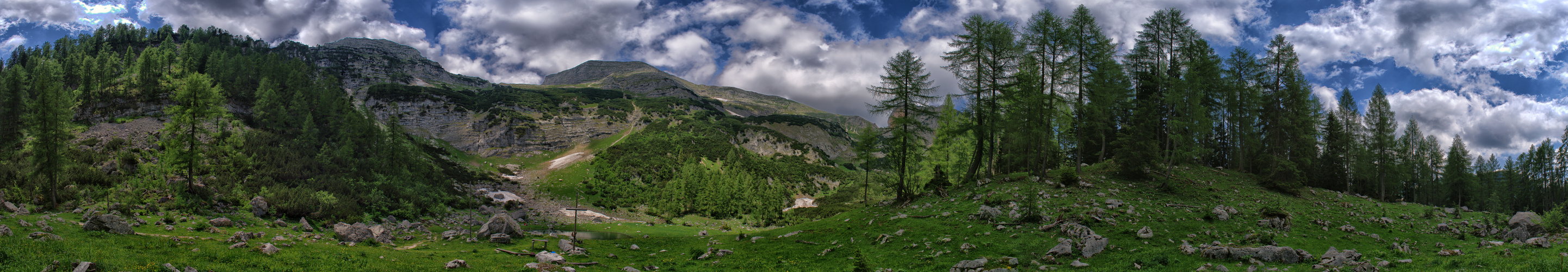 Bergwelt rund um den Brunnsteiner See