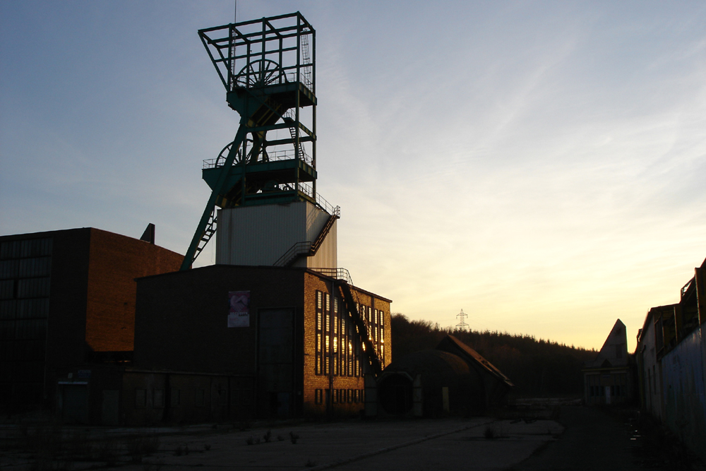 Bergwerk im Sonnenuntergang