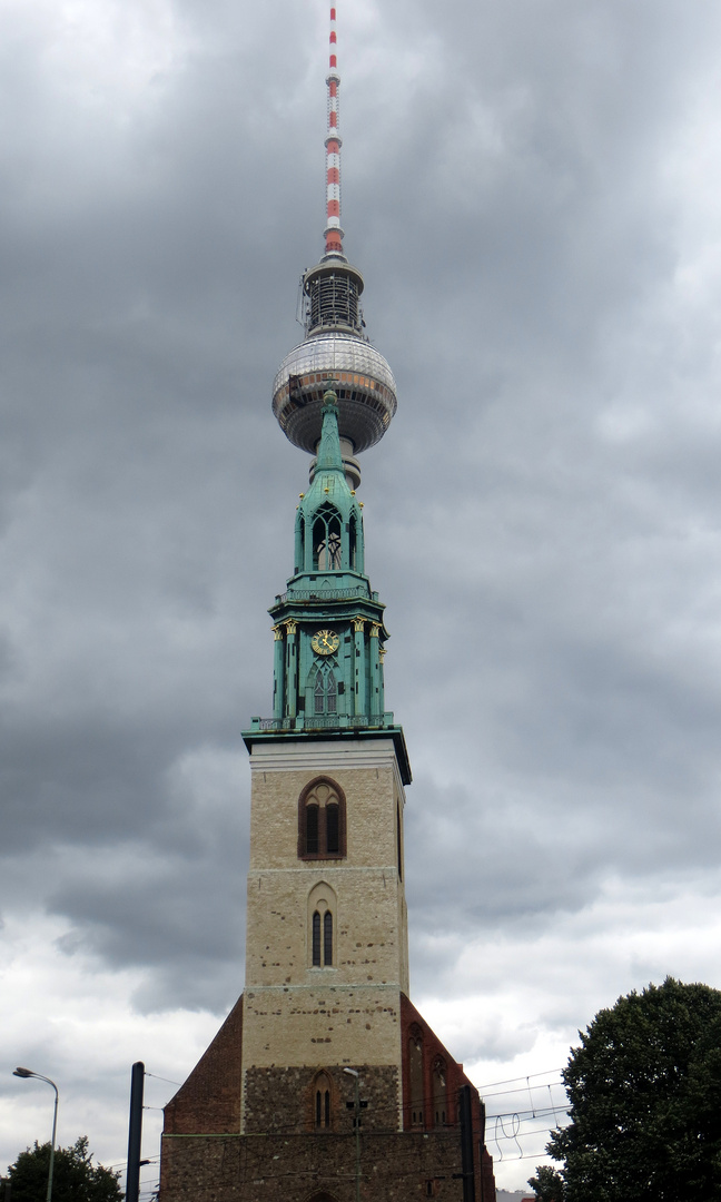 Berlin 12 Uhr