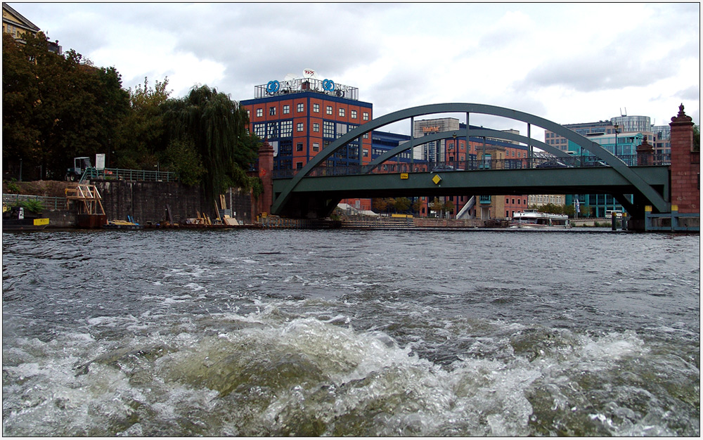 Berlin - 2006 vom Wasser aus :)