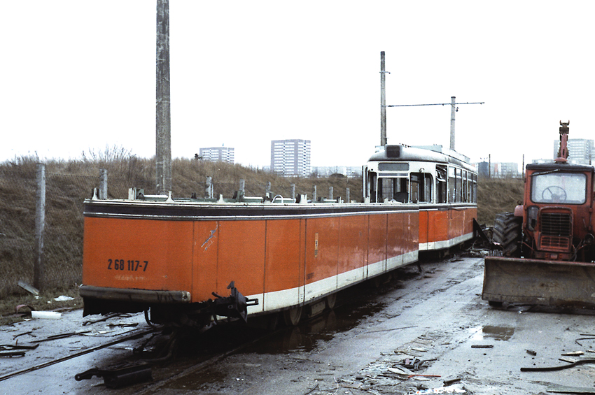 Berlin: 268 117-7