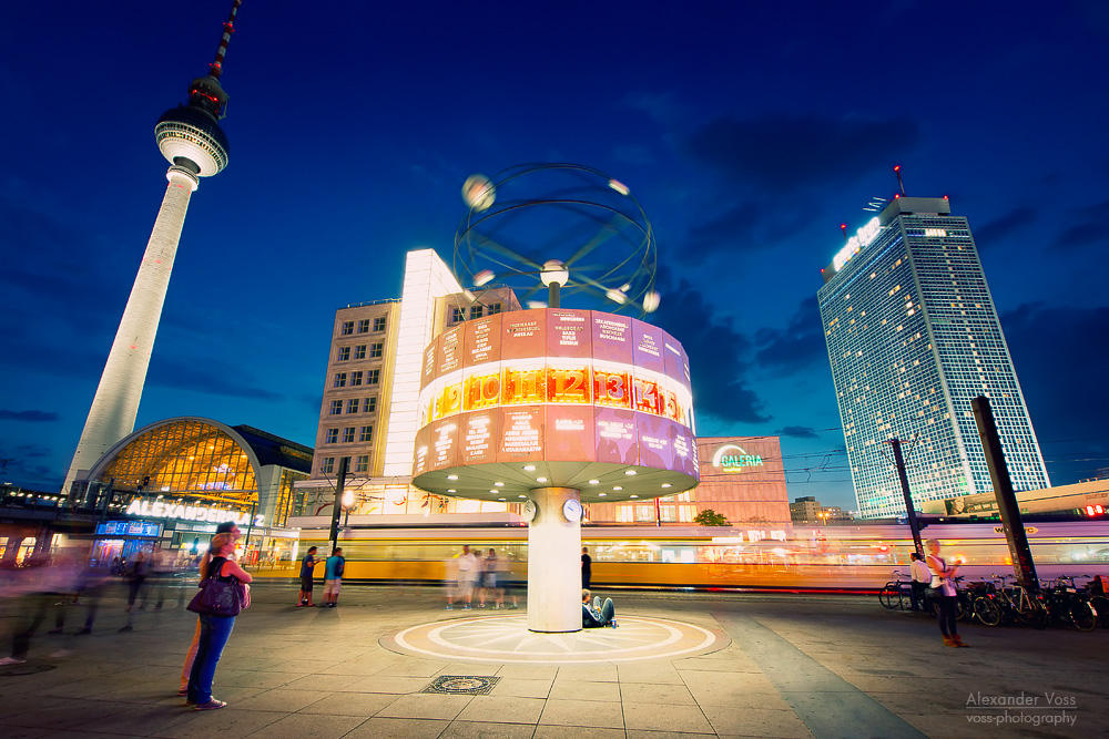 Berlin - Alexanderplatz bei Nacht