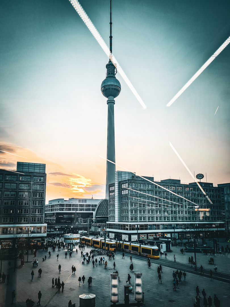 Berlin Alexanderplatz mit Fernsehturm