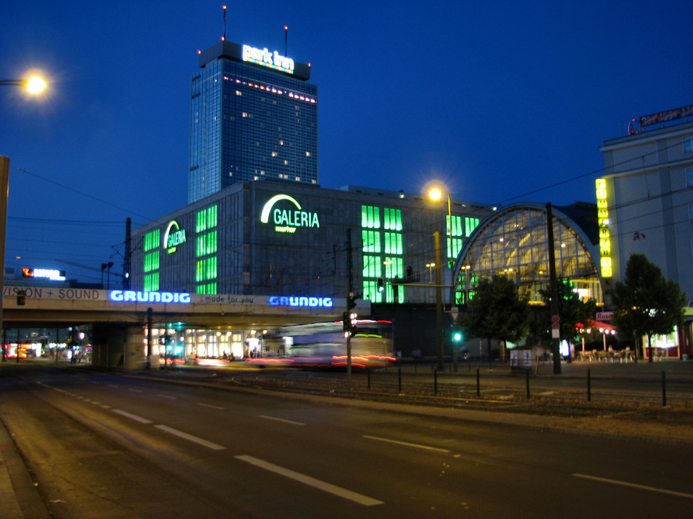 Berlin Alexanderplatz tonight