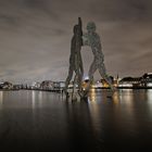 Berlin at night Molecule Men