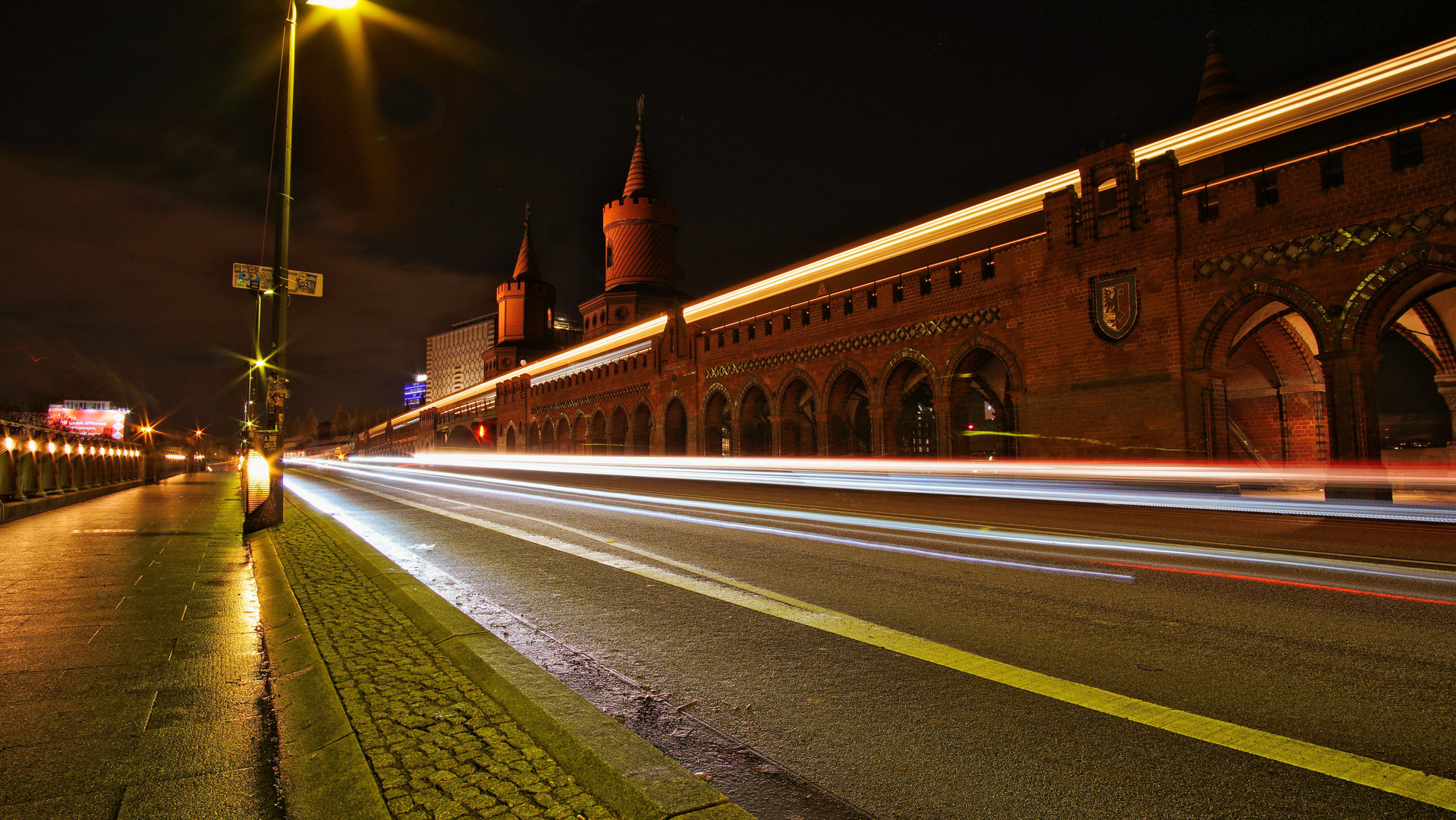 Berlin at night Oberbaumbrücke 2