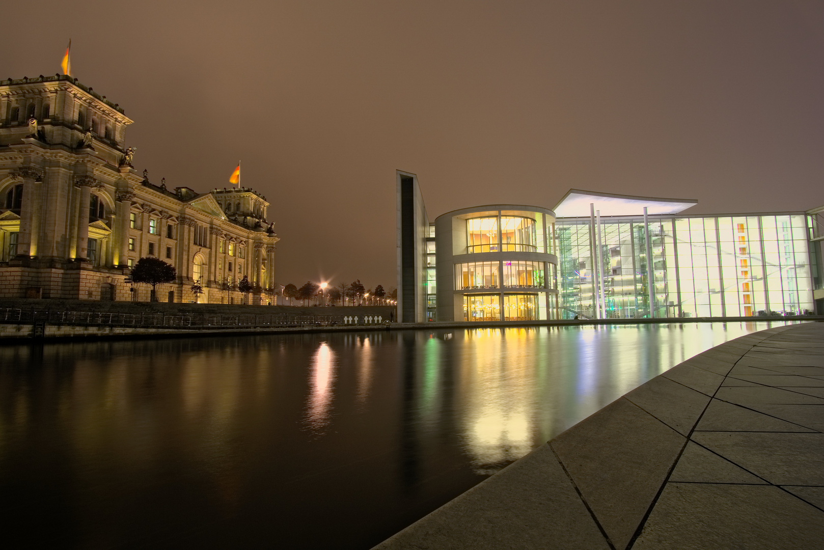 Berlin at night Regierungsviertel