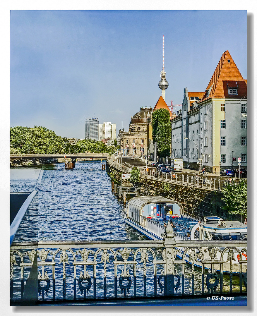 Berlin - Auf der Spree