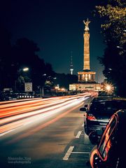 Berlin bei Nacht: Strasse des 17. Juni / Siegessäule