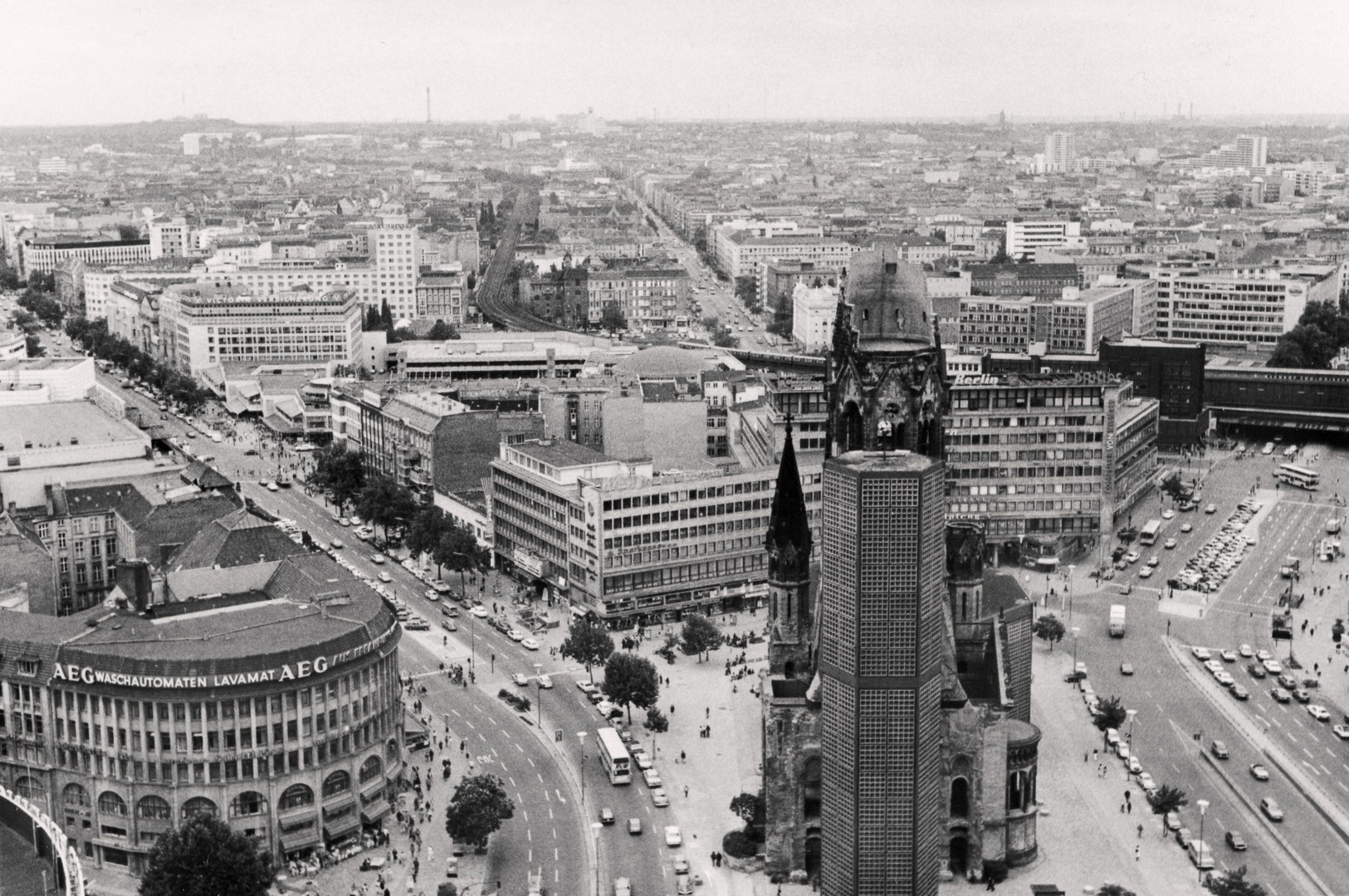 BERLIN, BERLIN - wo der Kudamm anfängt ...