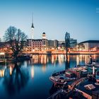 Berlin - Blaue Stunde an der Spree / Historischer Hafen