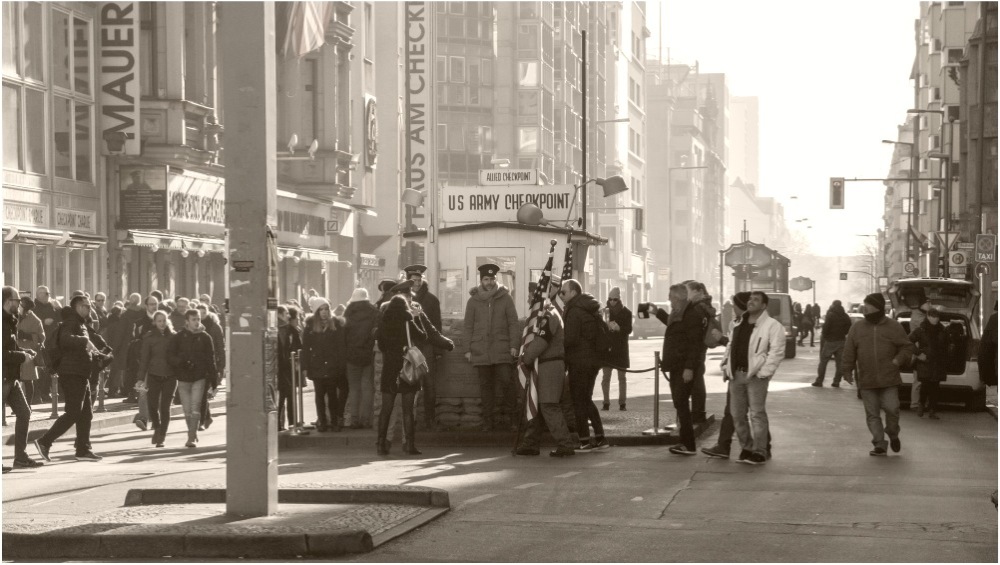 Berlin Checkpoint Charlie