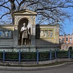 BERLIN   - Denkmal Albrecht von Graefe