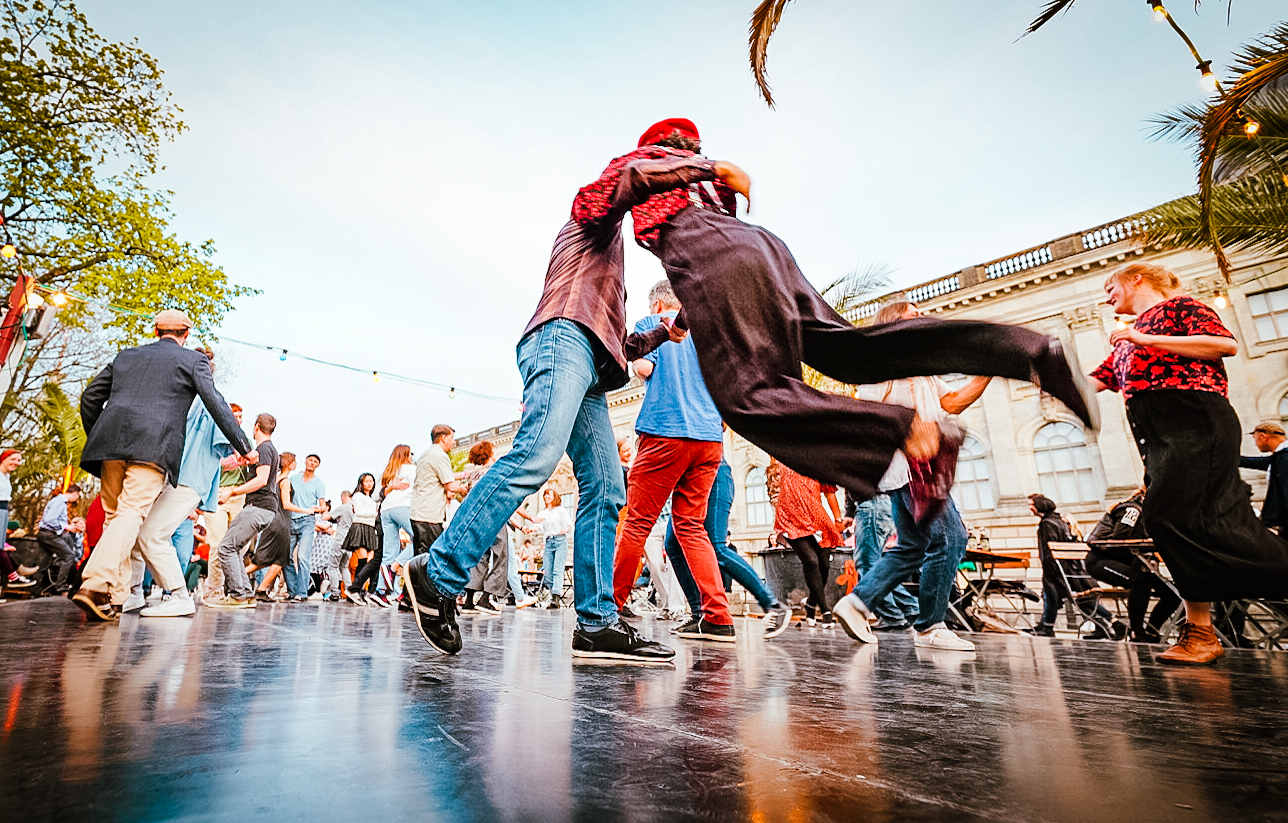 Berlin die Stadt des Swing Foto & Bild erwachsene menschen