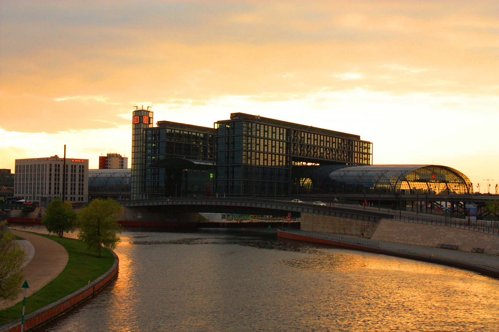 Berlin du kannst so hässlich sein :)