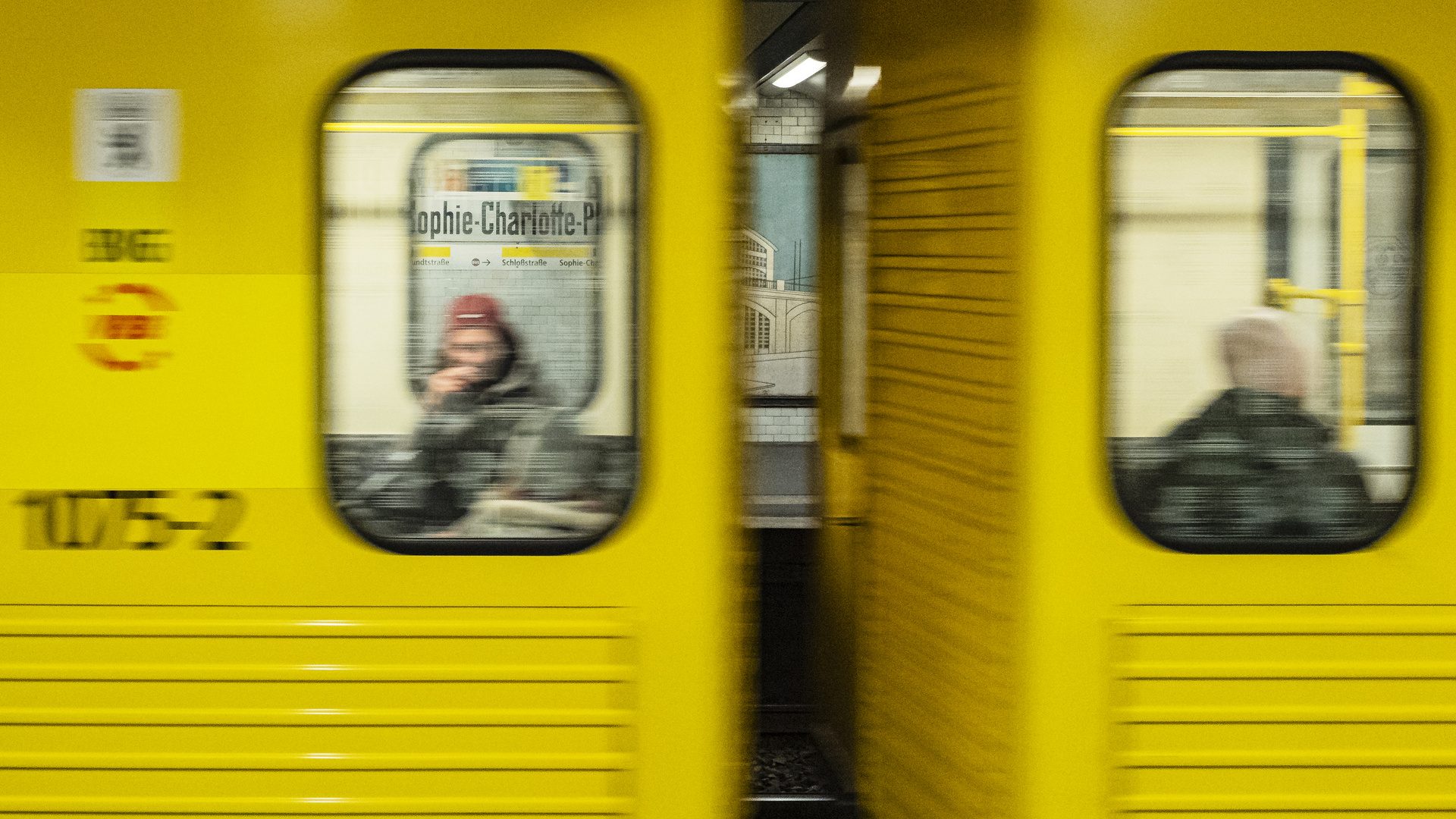 Berlin. Durchblick. Sophie-Charlotte-Platz.