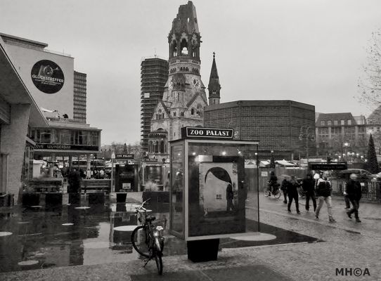 Berlin * Eingang Zoo Palast * Dezember