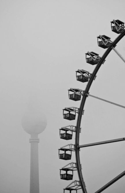 berlin fernsehturm.