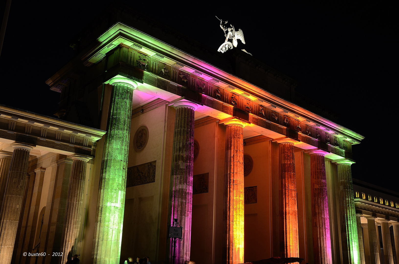 Berlin Festival of Lights 2012 - Brandenburger Tor "in Farbe"