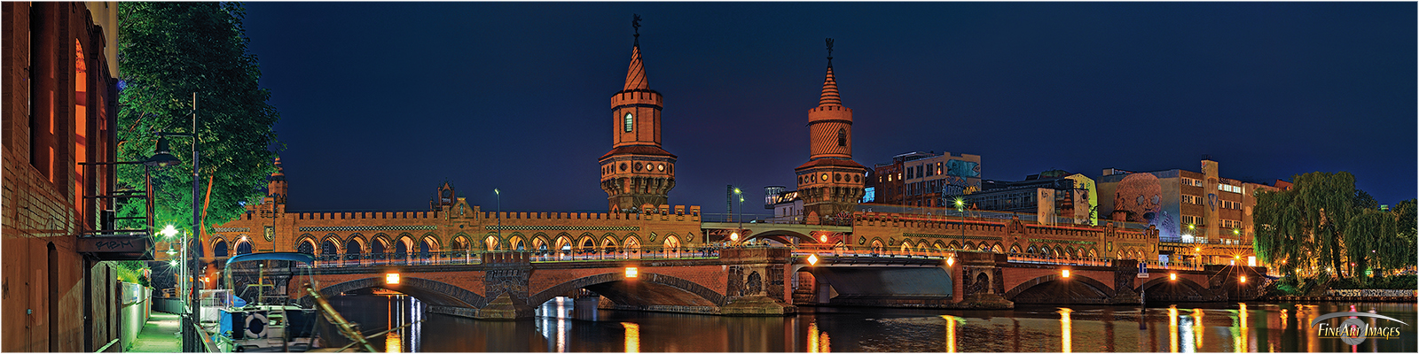 Berlin Friedrichshain Oberbaumbrücke