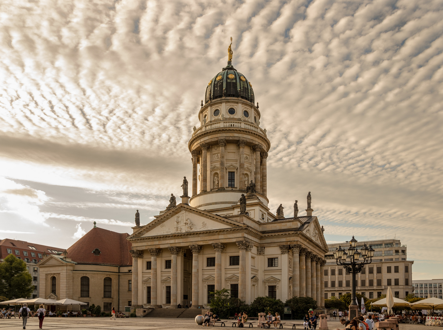 Berlin - Gendarmenmarkt: Französischer Dom - neue BEA Perspektivenkorrektur