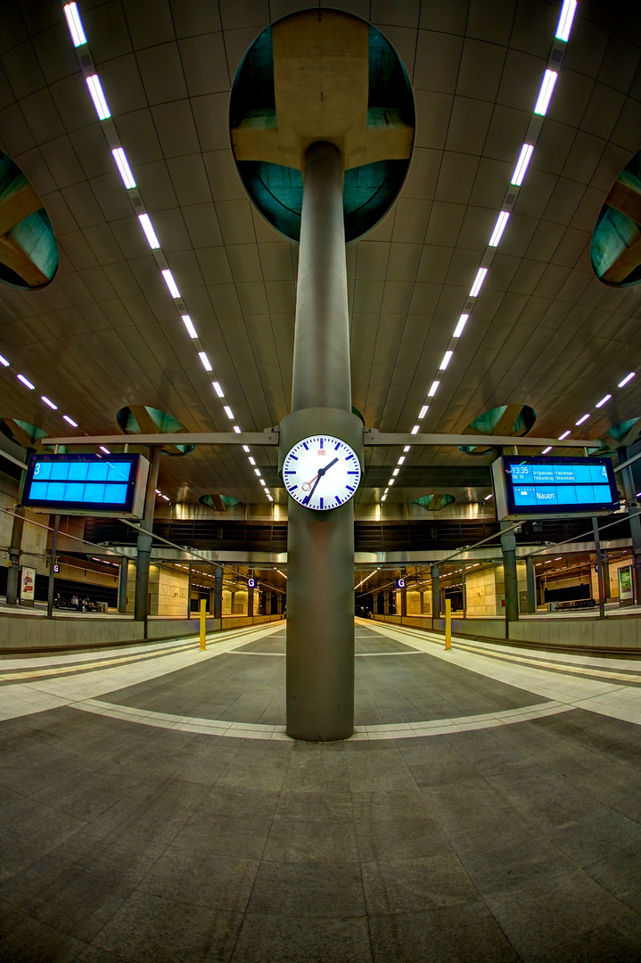 Berlin Haupbahnhof 2