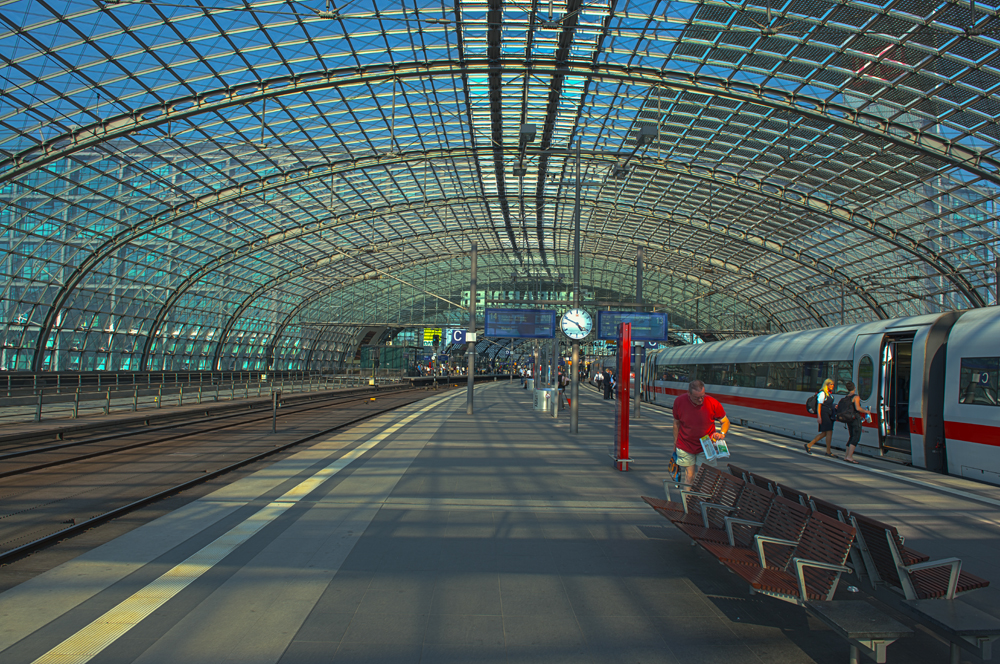 Berlin Hauptbahnhof - Ankunft in der Bundeshauptstadt