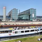 Berlin Hauptbahnhof im Sommer