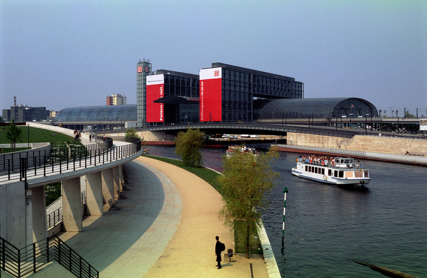 Berlin Hauptbahnhof - Kurz vor seiner Eröfnung ...