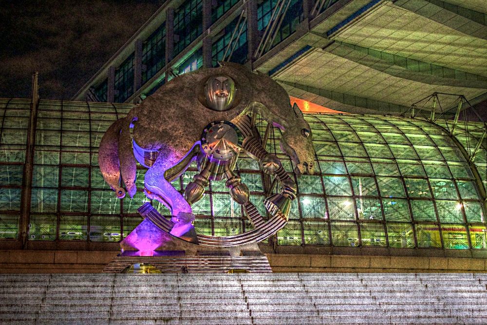 Berlin Hauptbahnhof "Rolling Horse"