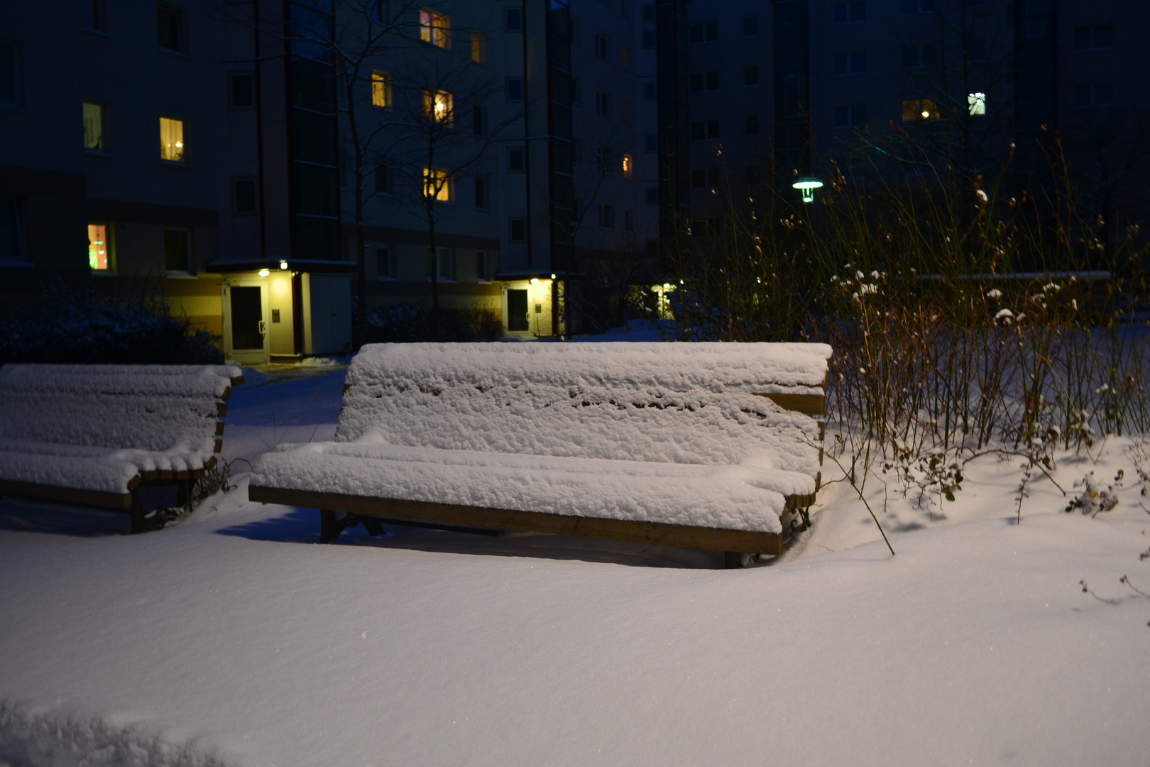 Berlin-Hellersdorf ist im Schnee versunken.