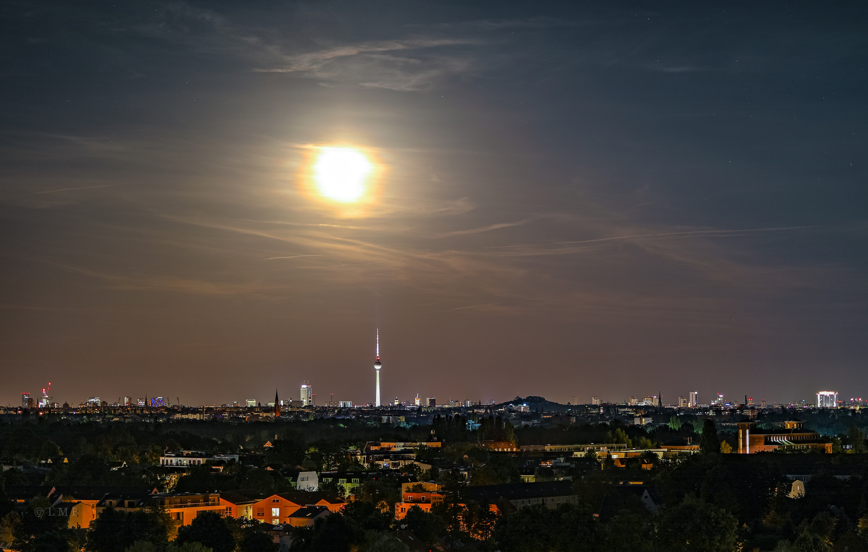Berlin im Mondschein