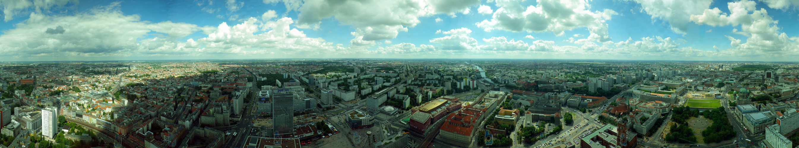 Berlin in 360° aufgenommen aus dem "Telespargel"