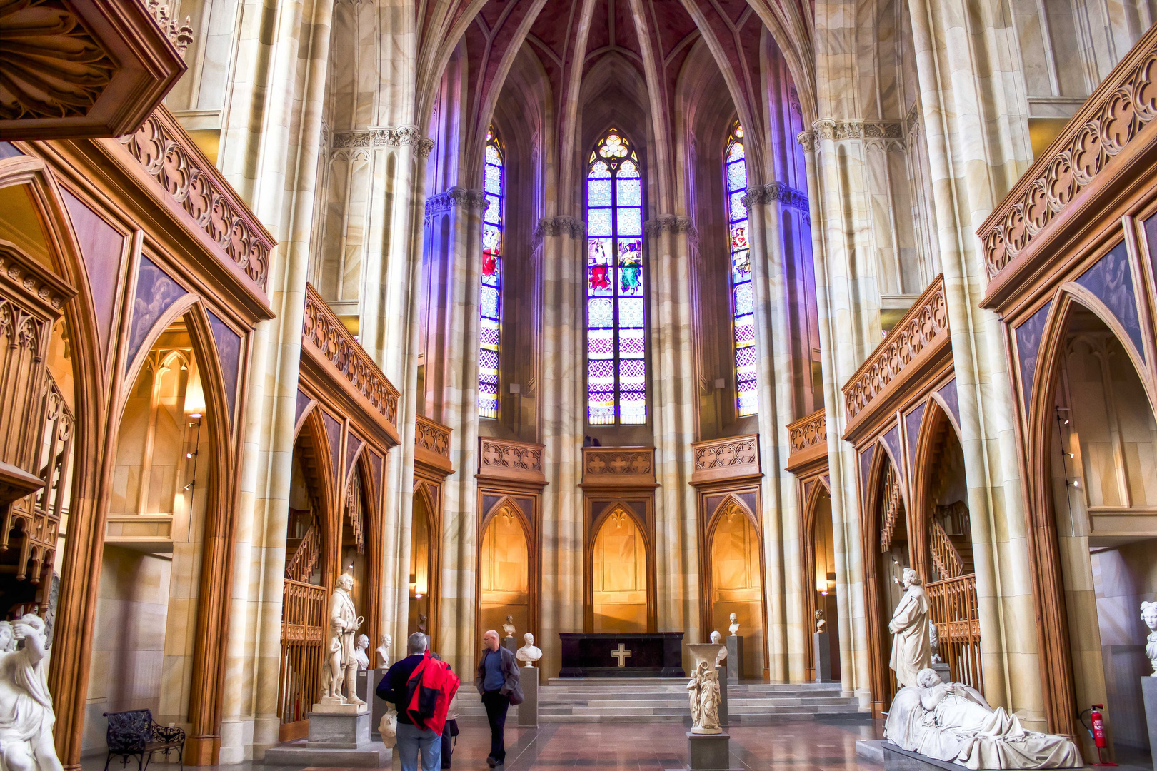 Berlin - Kirche innen - HDR