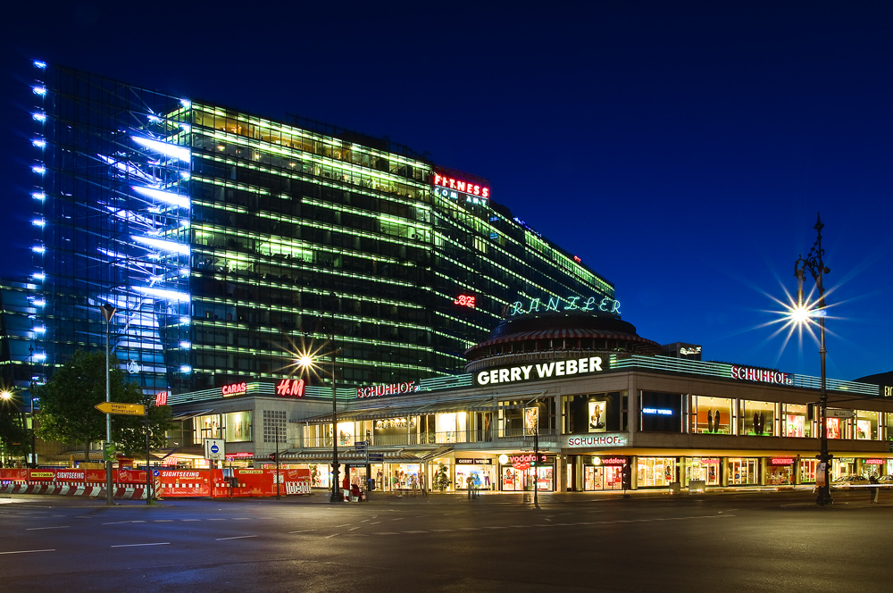 Berlin, Kurfürstendamm mit Cafe Kranzler