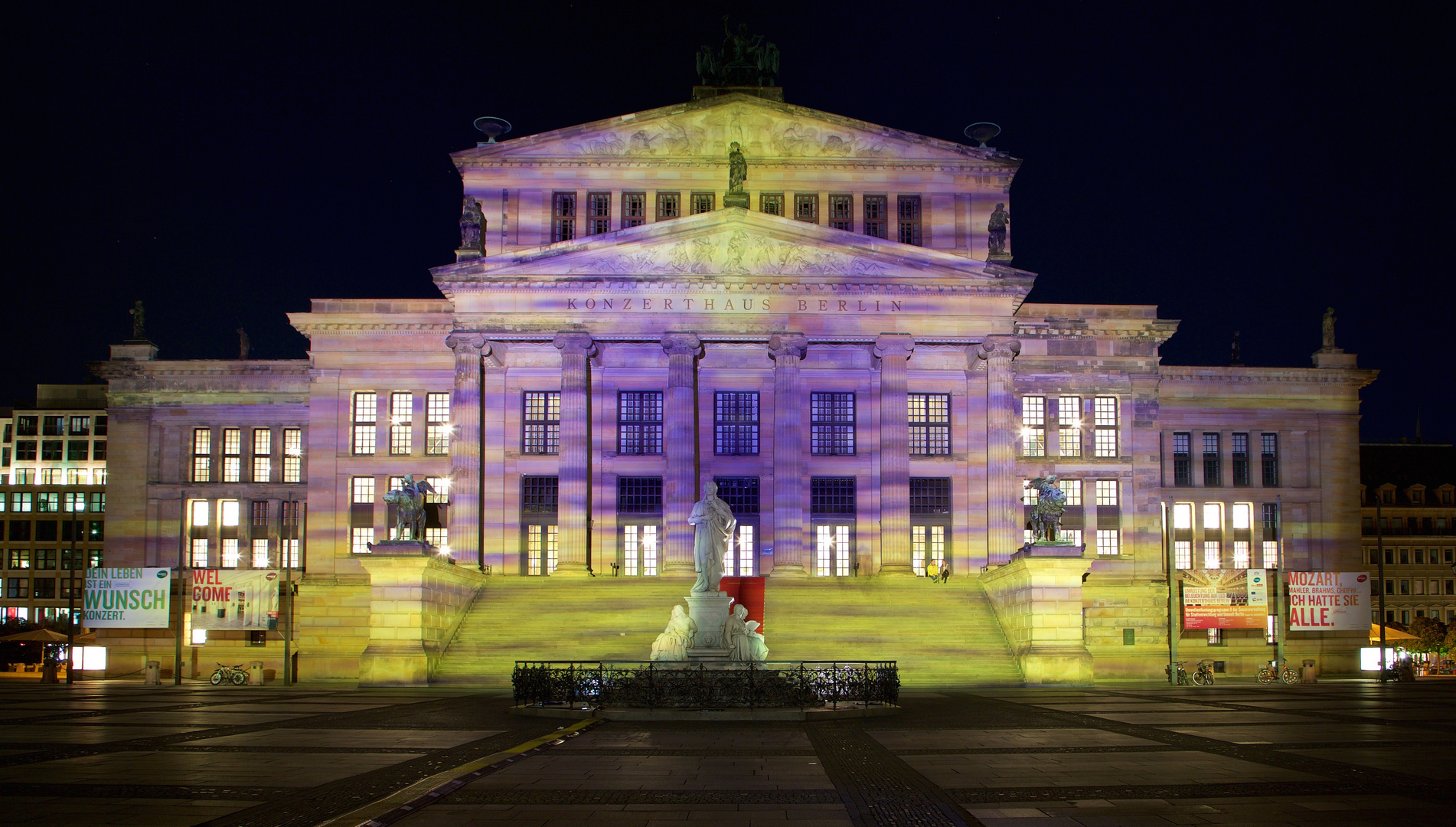 Berlin leuchtet