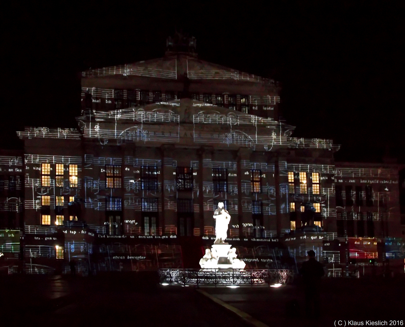 Berlin leuchtet....hier das Konzerthaus am Gendarmenmarkt